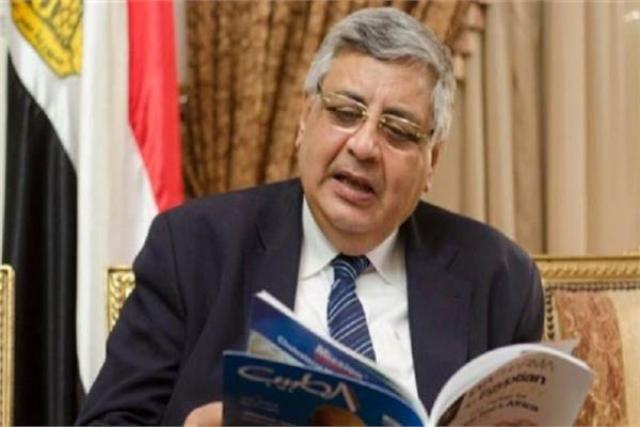 عوض تاج الدين 