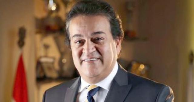 وزير التعليم العالي 