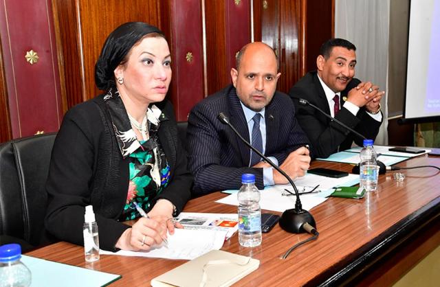 وزيرة البيئة خلال اجتماع لجنه البيئة والطاقة بمجلس النواب