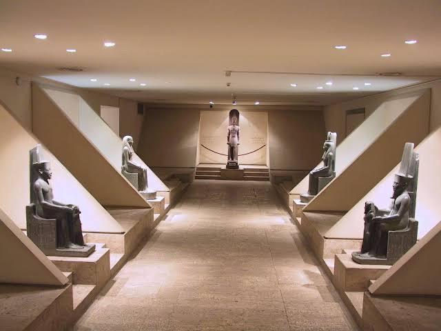 أثار