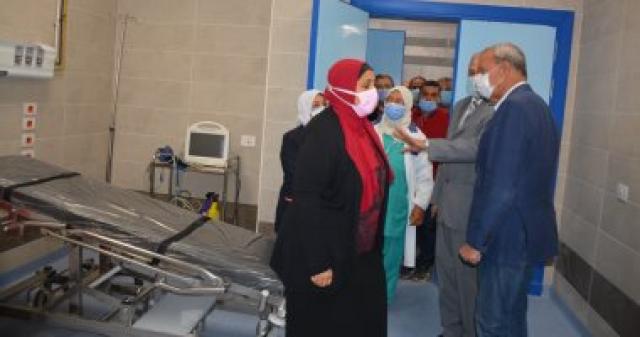 اللواء عبد الحميد الهجان محافظ القليوبية خلال الجولة