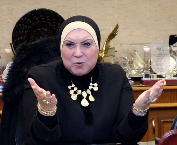 نيفين جامع