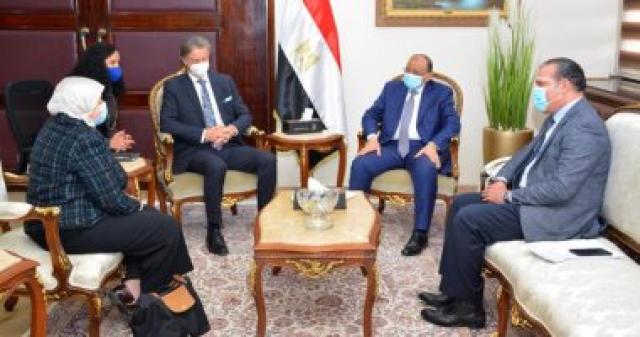 وزير التنمية المحلية خلال لقاء الممثل المقيم لبرنامج الأمم المتحدة الإنمائي في مصر