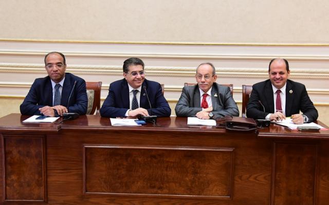أجتماع لجنة الصحة بمجلس الشيوخ