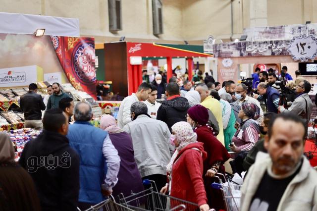 اقبال كبير على معرض اهلا رمضان 