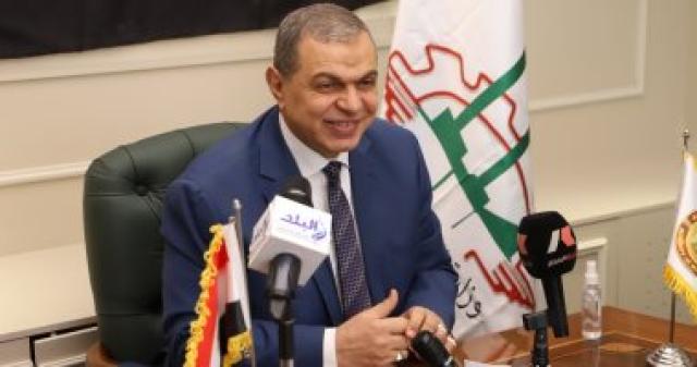محمد سعفان وزير القوي العاملة