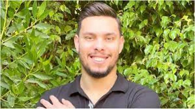   اليوتيوبر أحمد حسن 