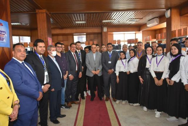 افتتاح معرض للملابس والاحذية بتخفيض 50% بالشرقية 