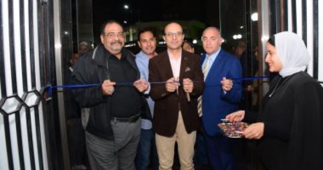 نائب رئيس جامعة اسيوط يفتتح معرض الصور