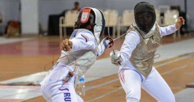 صدارة أمريكية وأول ميدالية عربية من نصيب مصر في بطولة العالم للمبارزة بدبي
