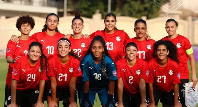 منتخب الكرة النسائية