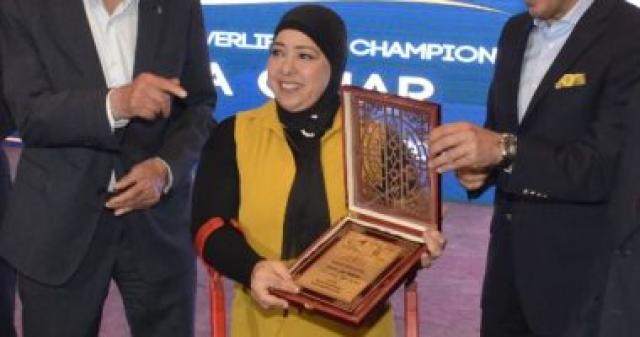 تكريم البطلة البارالمبية فاطمة عمر