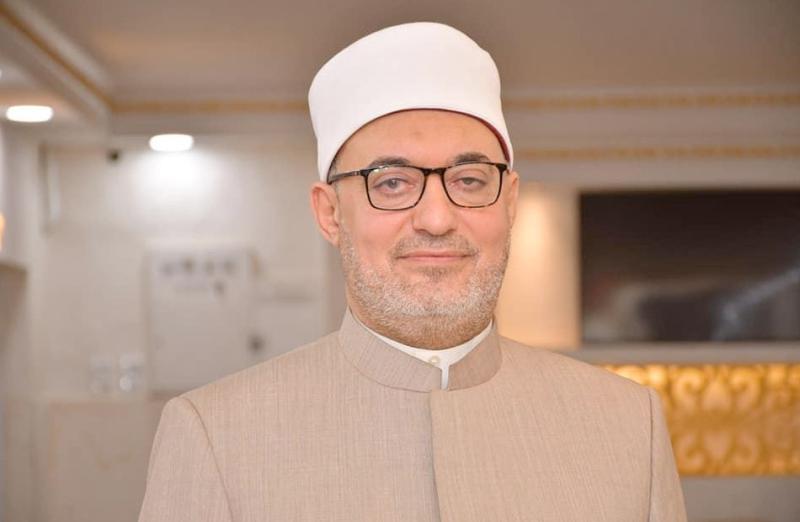 الدكتور نظير عياد