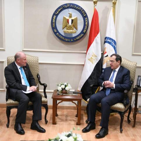 وزير البترول وسفير استراليا