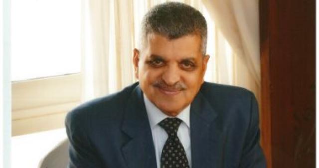  الفريق أسامة ربيع 