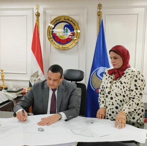 محافظ البحيرة