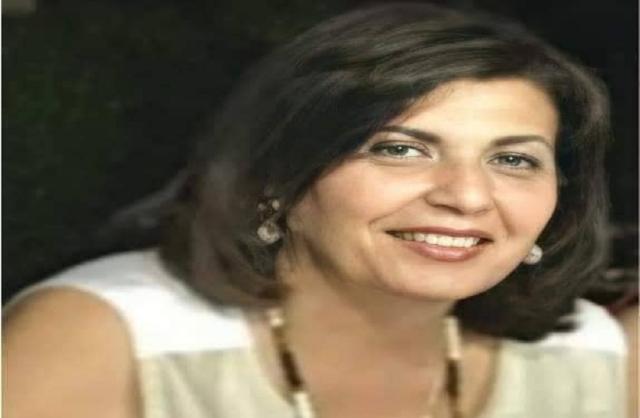 زينب عزيز