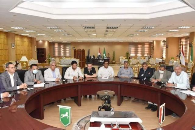 إجتماع محافظ الشرقية