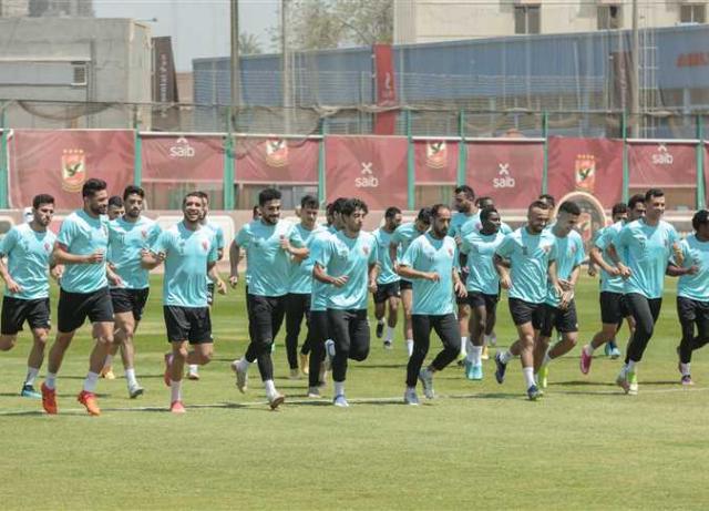 الأهلي يستأنف تدريباته استعدادا لمباراة البنك الأهلي في الدوري الممتاز