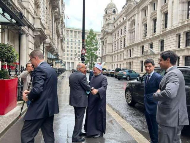 زيارة المفتى الى بريطانيا