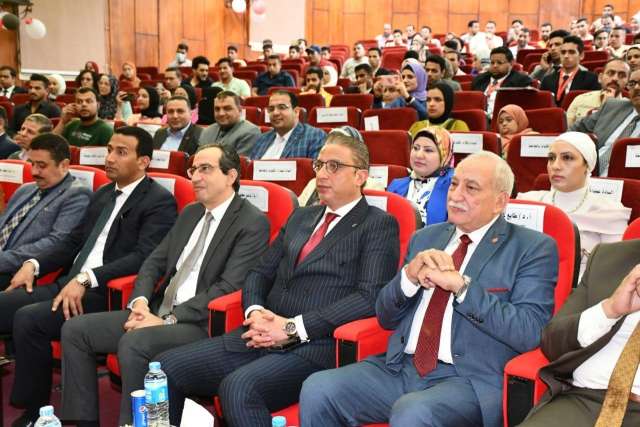 الحفل الختامي للملتقى القمي الثامن للطالب والطالبة المثاليين بجامعة الفيوم