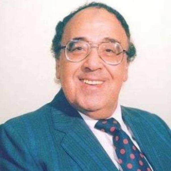 حسن مصطفي
