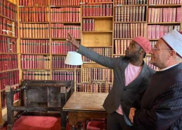 مفتي الجمهورية خلال زيارته جامعة "أكسفورد"