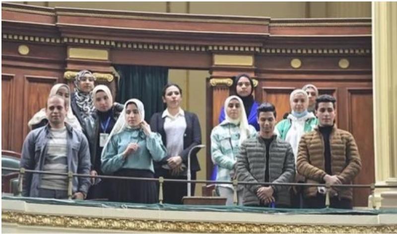 وفد طلابي من إدارة الحسينية التعليمية محافظة الشرقية