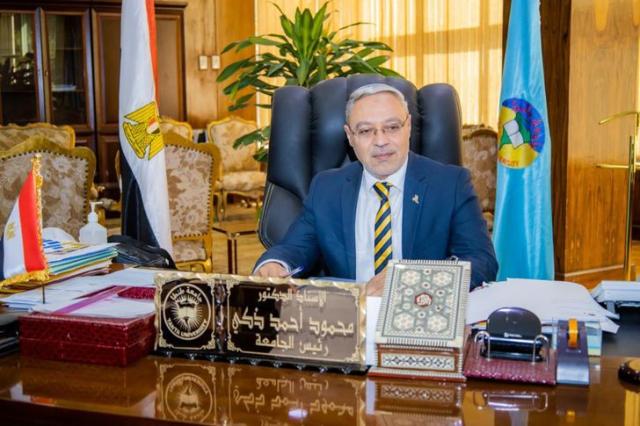الدكتور محمود ذكى رئيس جامعة طنطا