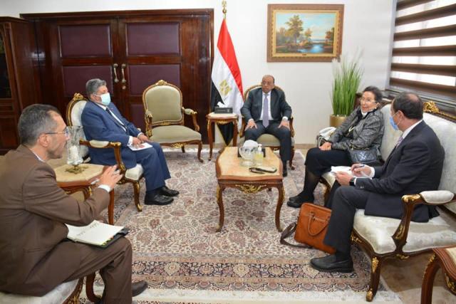 وزير التنمية المحلية