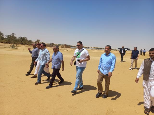 وفد زراعة النواب فى زيارة بمطروح