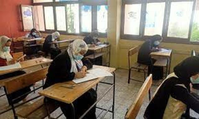   امتحانات الدبلومات الفنية  