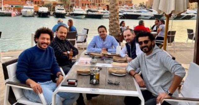 صناع مسلسل راجعين ياهوي
