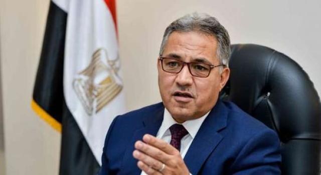 الدكتور طارق رحمى محافظ الغربية