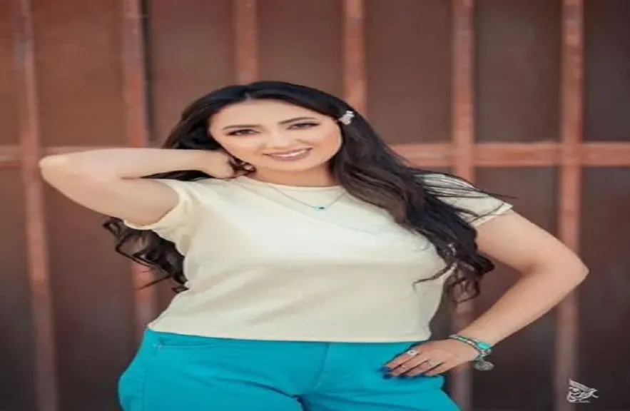  آية عادل