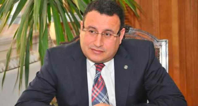 الدكتور عبد العزيز قنصوه رئيس جامعة الإسكندرية