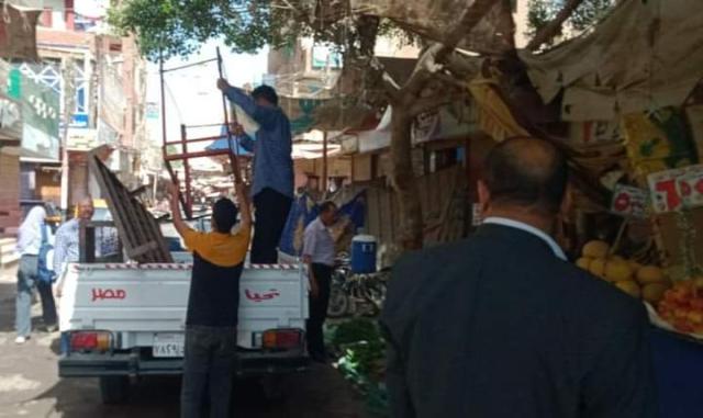  حملة مكثفة لرفع إشغالات الطريق