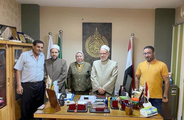 مدير منطقة الوعظ يزور فرع المجلس القومي للمرأة