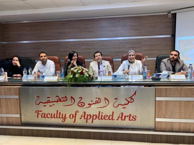 إطلاق أول منتدى للخريجين بكلية الفنون التطبيقية بجامعة بنها 