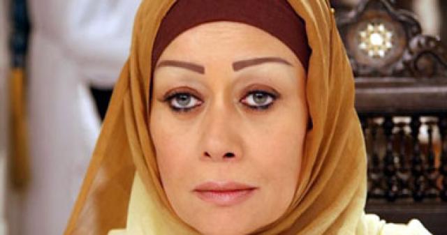   الفنانة هالة فاخر  