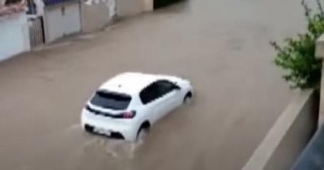 الأمطار الغزيرة