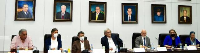 وزير السياحة والآثار يجتمع مع عدد من مديري المعاهد الأثرية الأجنبية في مصر 