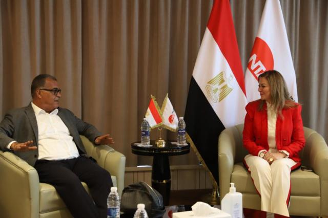 الأكاديمية الوطنية للتدريب تستقبل وفدا من حزب " الحرية المصرى".. 