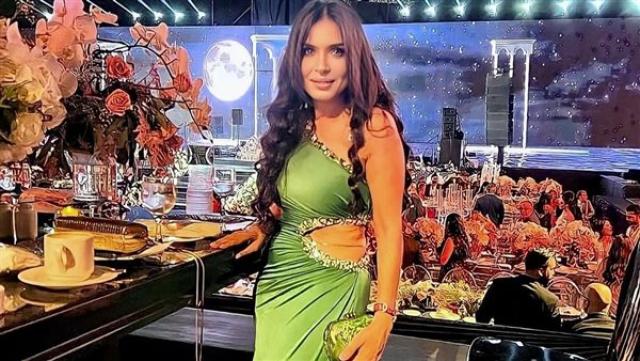  الراقصة دينا