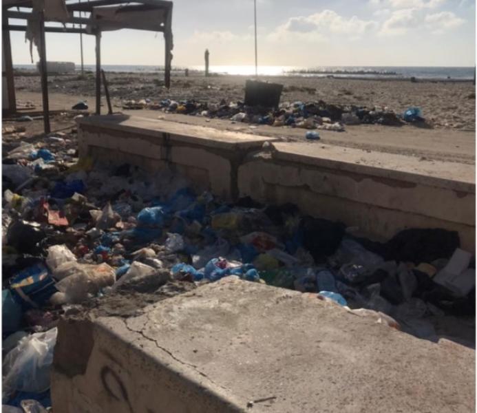 الاهمال يدب فى شاطئ النخيل
