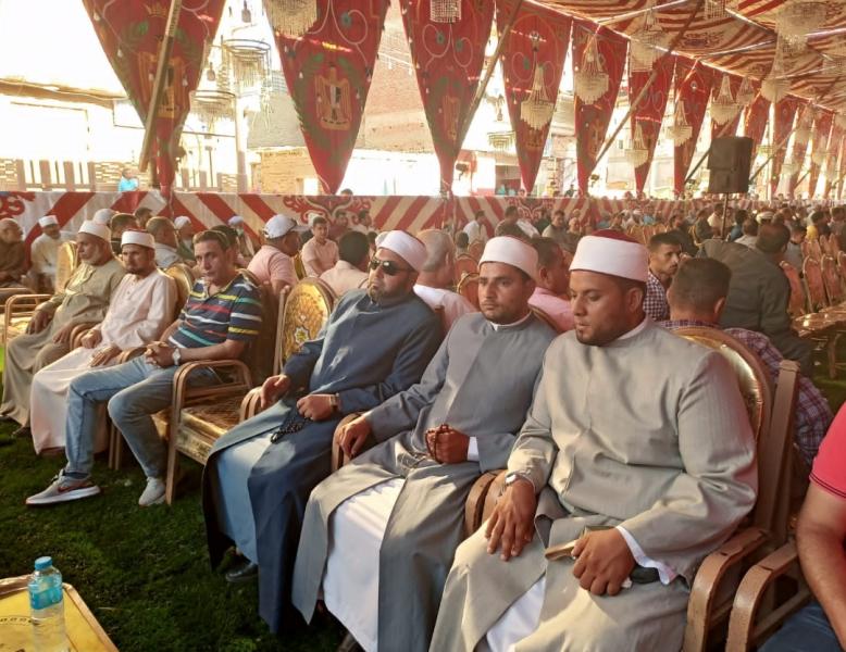 جانب من العزاء 