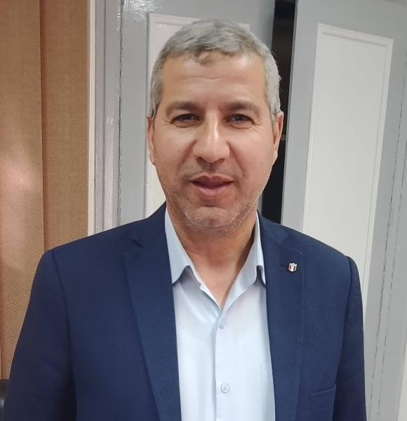 لاستاذ محمد رمضان