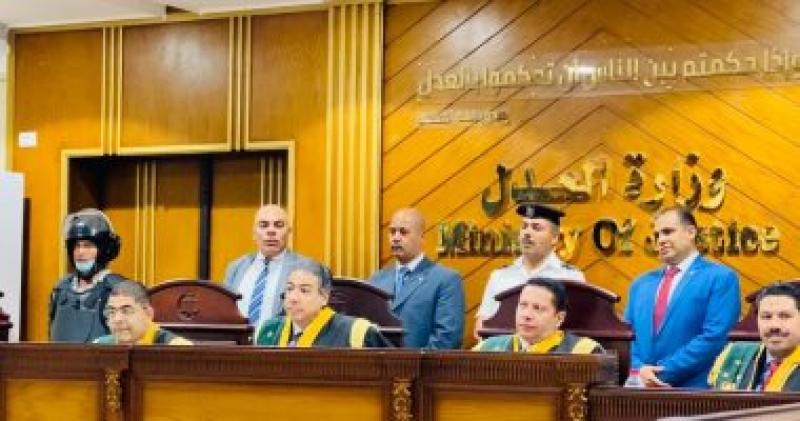 هيئة المحكمة برئاسة المستشار سامح عبد الحكم