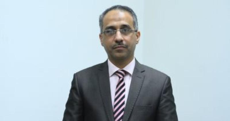 الدكتور محمود شاهين 