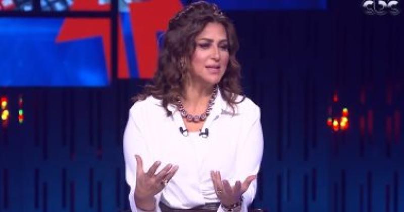  دينا عبد الكريم  